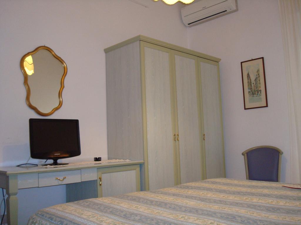 Hotel Villa Rona Forte dei Marmi Eksteriør bilde